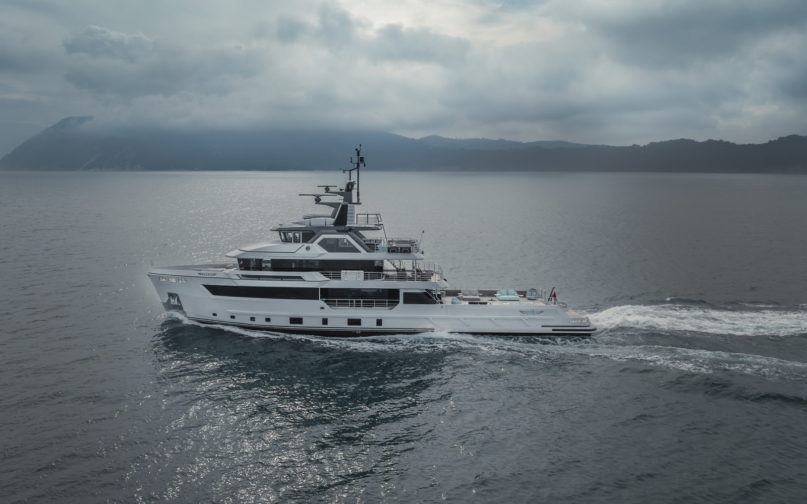 Navigation, M/Y Maverick