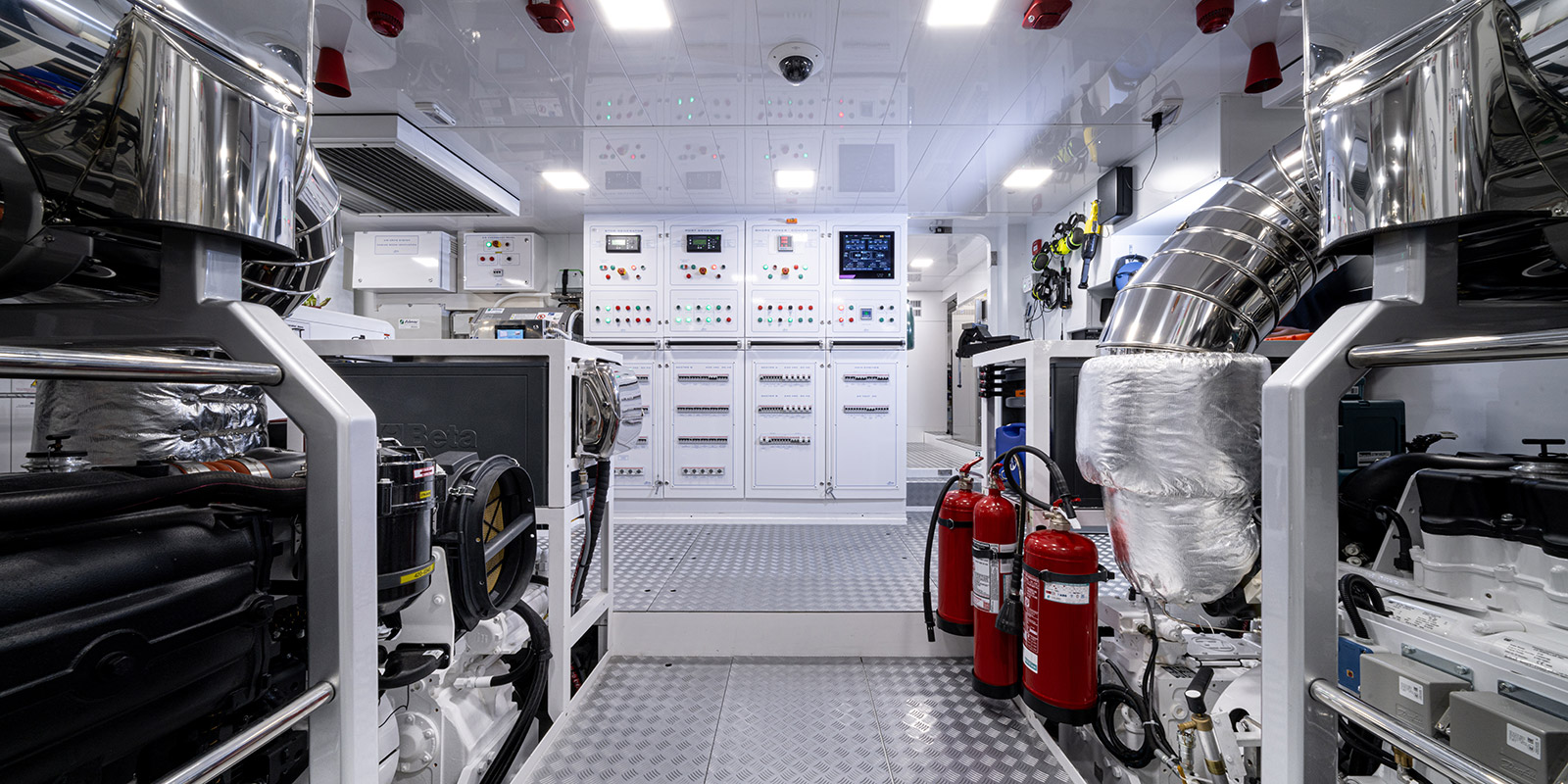 Interior, RJ Class 115’ / Stellamar