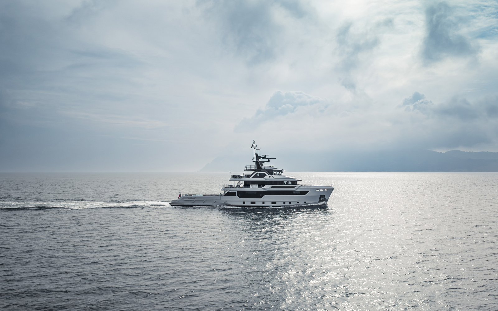 Navigation, M/Y Maverick