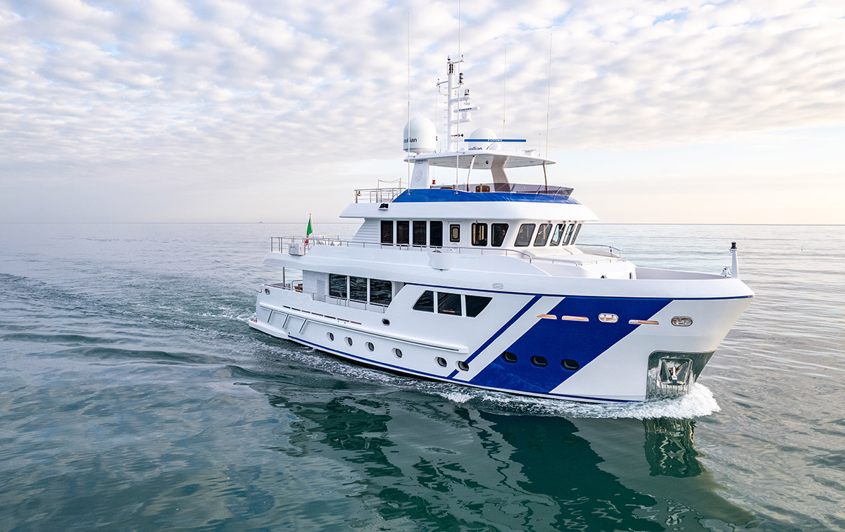 Darwin Class 86 Empire delivered